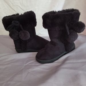 Girls Fuzzy Boots
